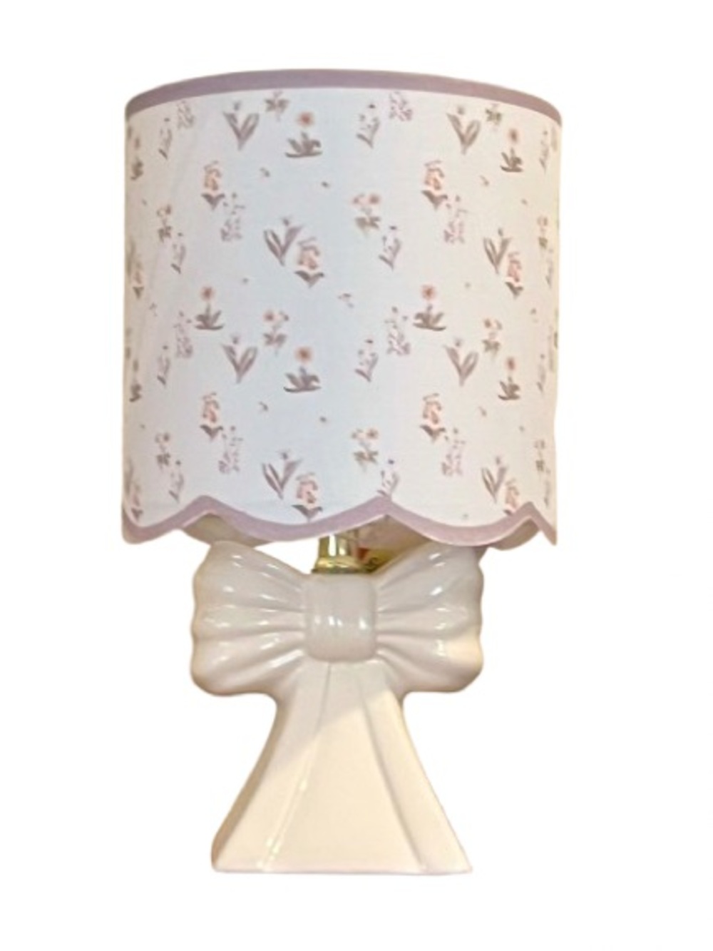 🆕  Bow & Soft Flowers Scalloped Ceramic
Table Lamp